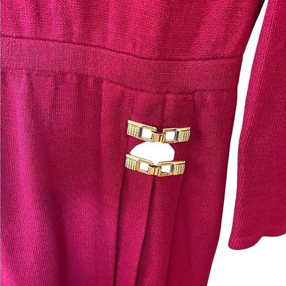 St. John Designer Red Knit Gold Hardware Details Elegant Evening Workwear Dress - Picture 7 of 8